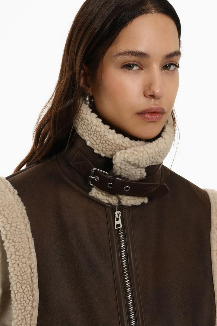 DOUBLE-FACED GILET WITH ZIP