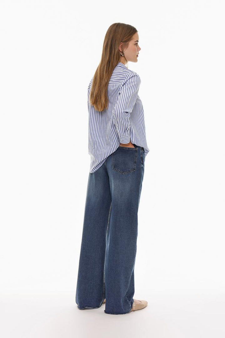 WIDE-LEG JEANS