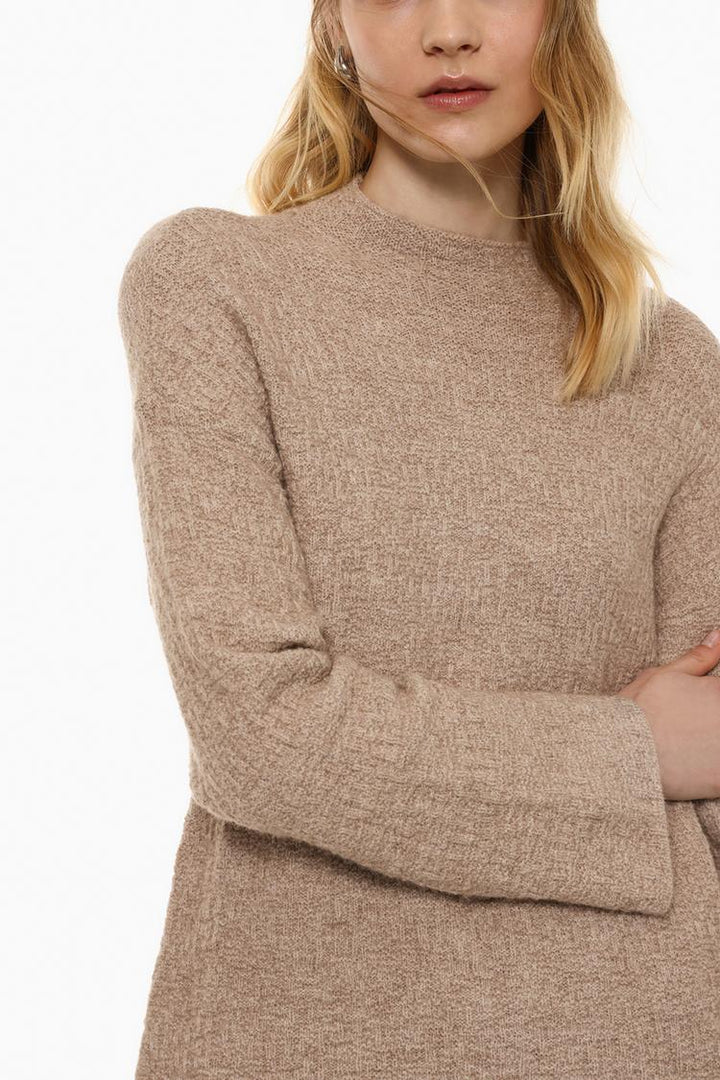 TEXTURED KNIT SWEATER