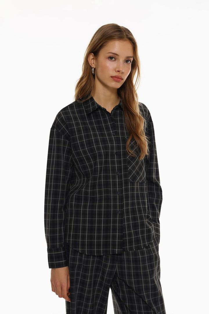 CHECKED SHIRT WITH POCKET DETAIL