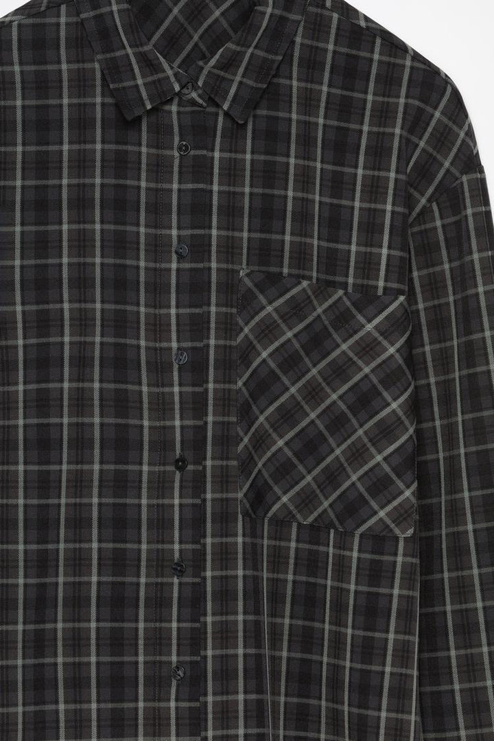 CHECKED SHIRT WITH POCKET DETAIL