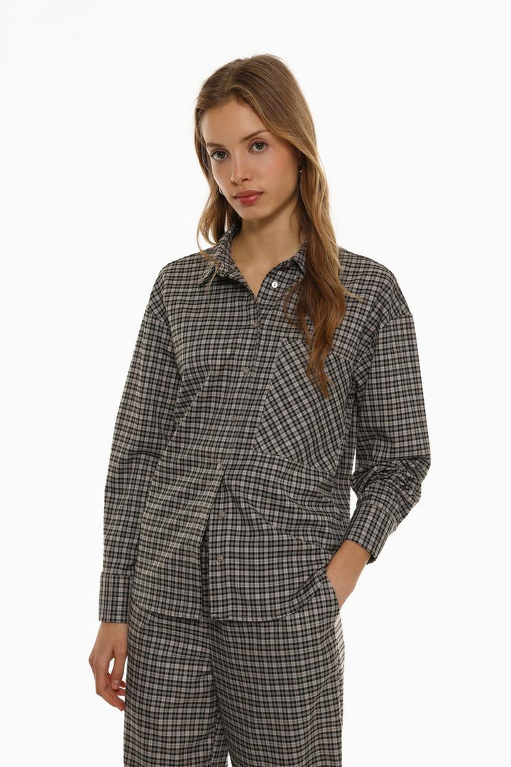 CHECKED SHIRT WITH POCKET DETAIL