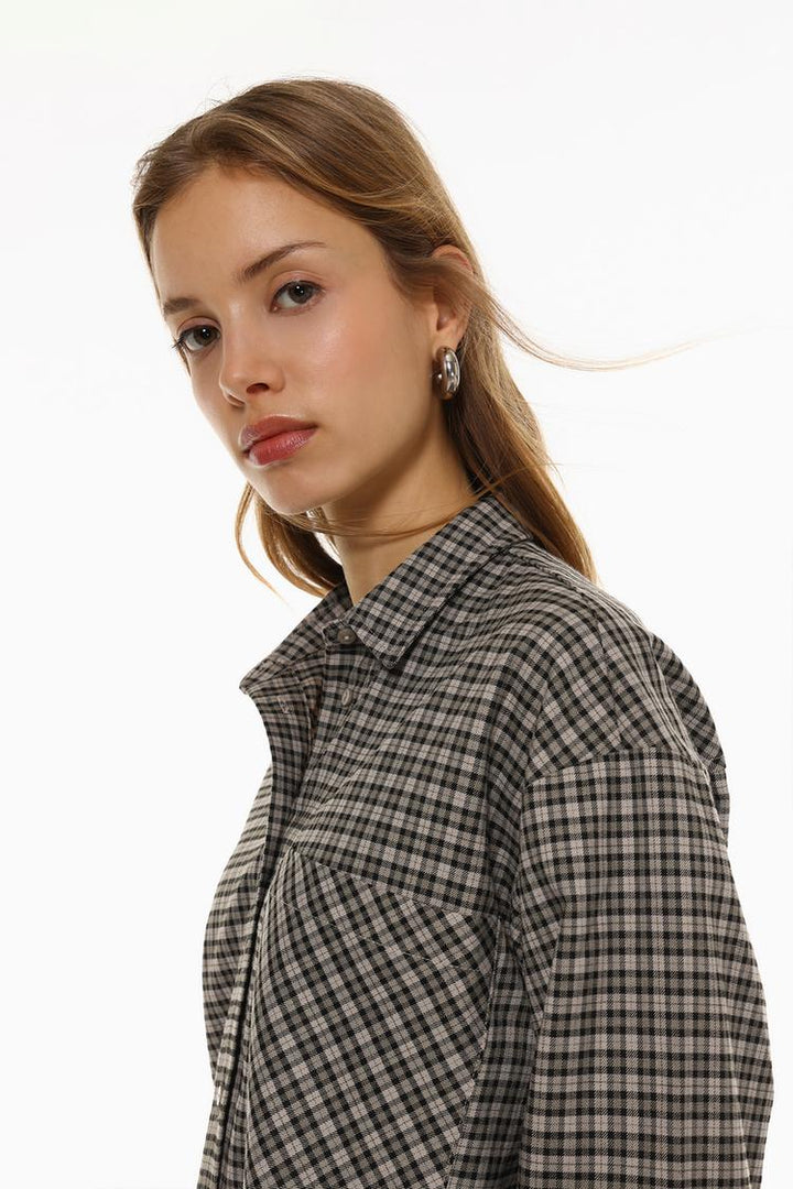 CHECKED SHIRT WITH POCKET DETAIL