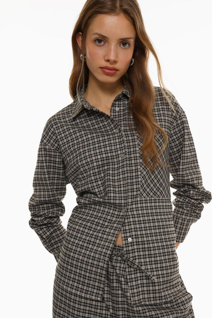 CHECKED SHIRT WITH POCKET DETAIL