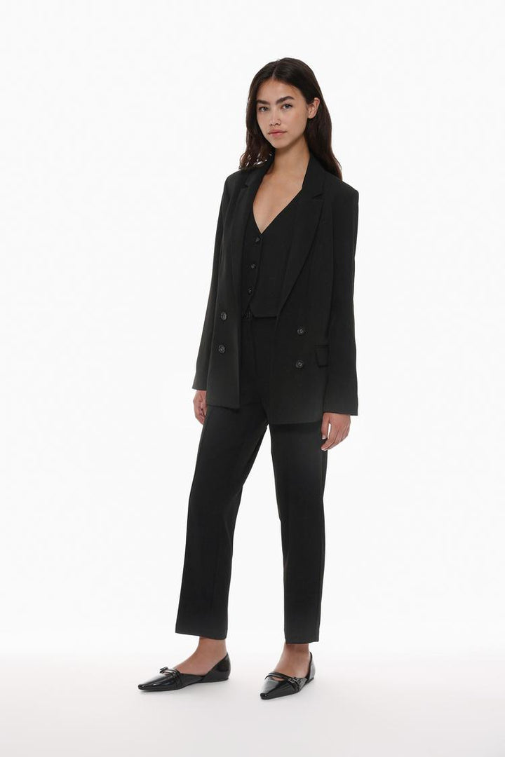 Elegant black basic smart trousers, product showcasing refined tailoring and modern fit