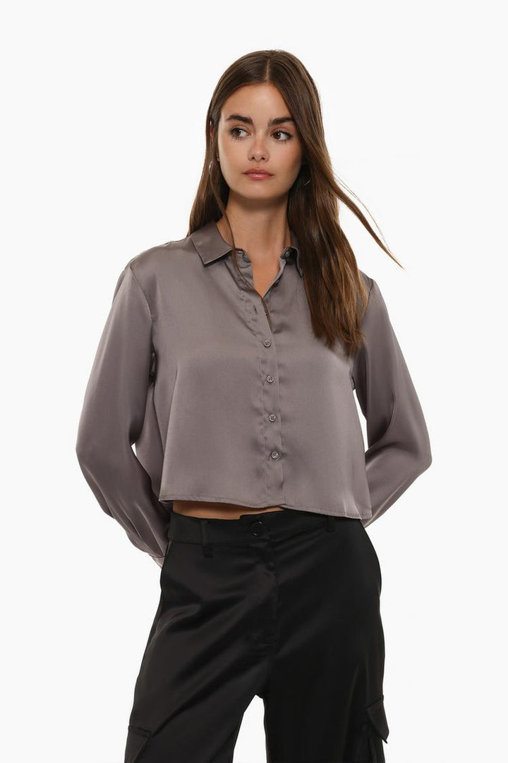 CROPPED SATIN SHIRT