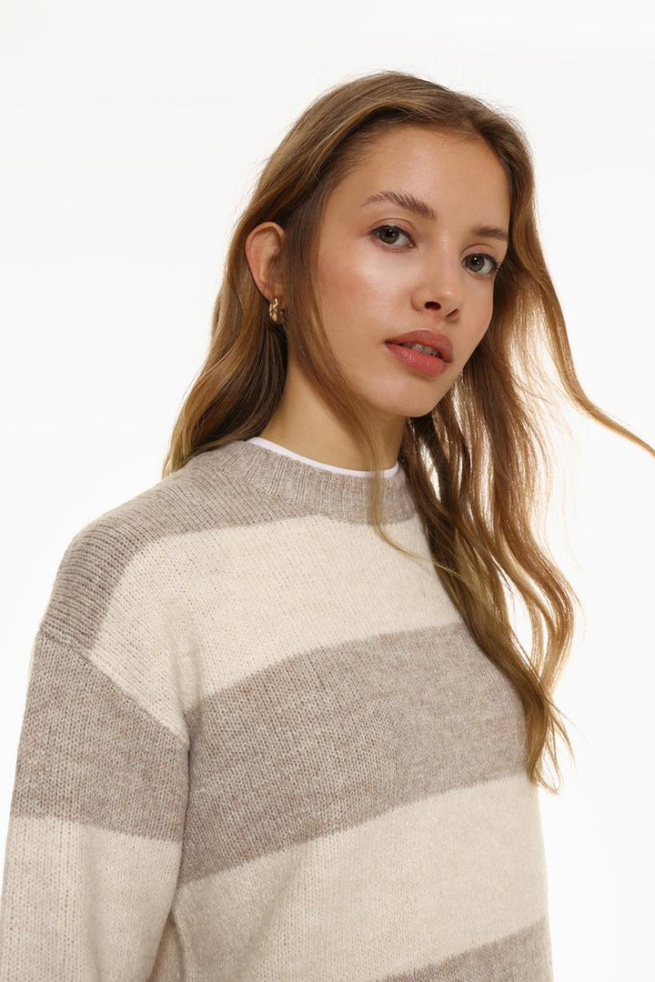 LONG SOFT SWEATER