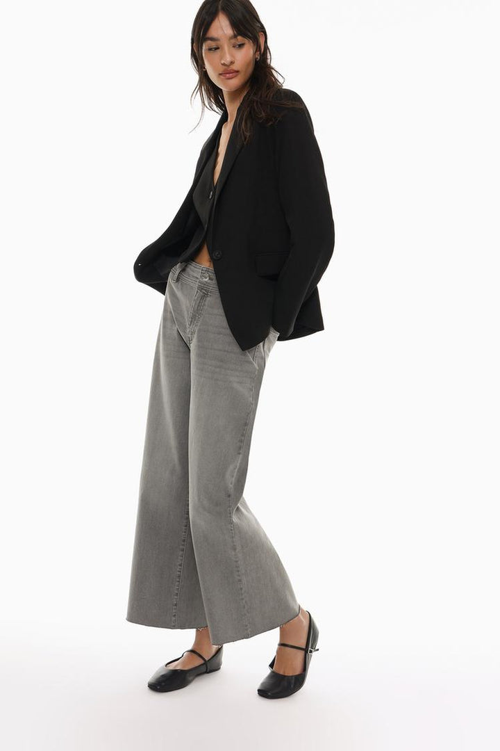 Stylish grey culotte jeans crafted from stretch denim for a comfortable and fashionable fit with a modern edge.

